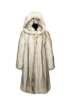 Пальто женское из енота с капюшоном EB-110