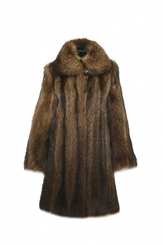 Пальто женское из енота с воротником EFV-100