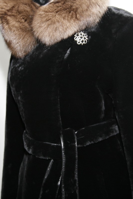 Изображение - Пальто женское из овчины с капюшоном MD8090 MD8090