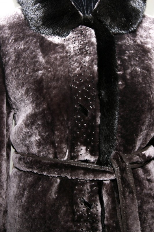 Изображение - Пальто женское из овчины с капюшоном F0360-82 F0360-82