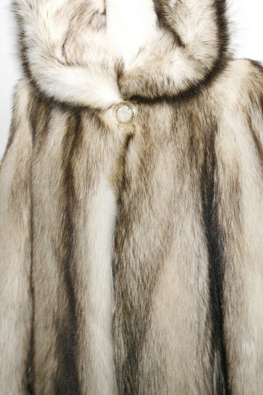 Изображение - Пальто женское из енота с капюшоном EB-95 EB-95